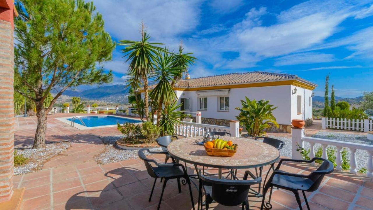 Вилла Casa Rocio Y Paloma Vinuela By Ruralidays Экстерьер фото